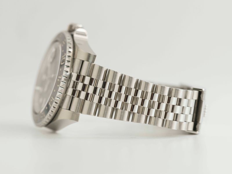 Rolex GMT Master II 126710 GRNR